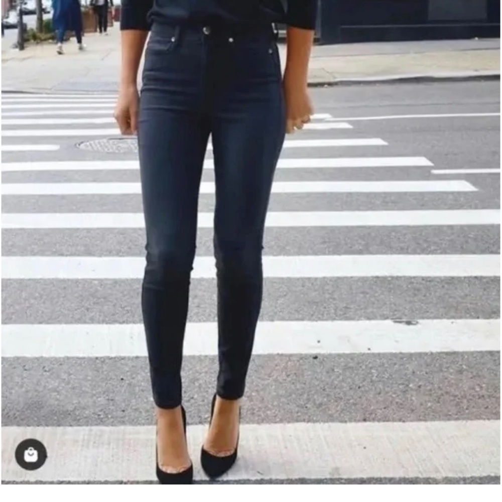 Ayr The Riser In Black - image 1